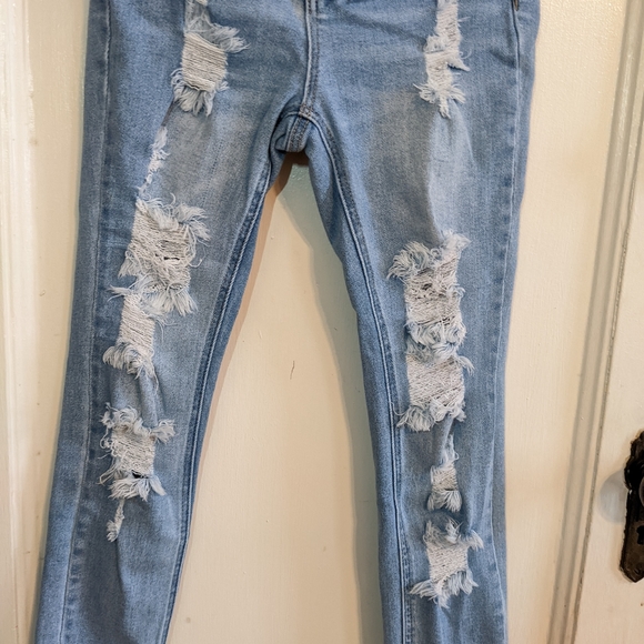🌲Wax & Jean Women's Distressed jeans Sz 3/26 - Picture 7 of 10